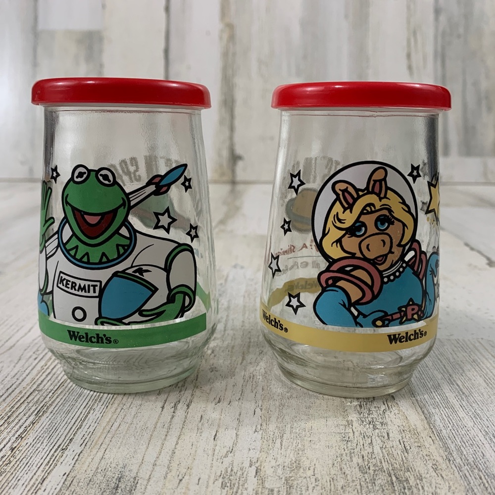 Vintage Welches Kermit and miss piggy in space jelly jars.